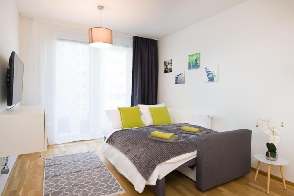 Premium City Apartment With Balcony! Free Garage Parking Included! Відень Екстер'єр фото